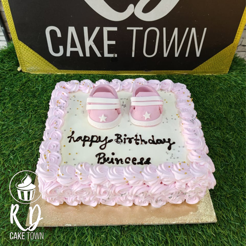 Customized Birthday Cake